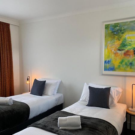 The Astor Hotel Motel Goulburn Exterior foto