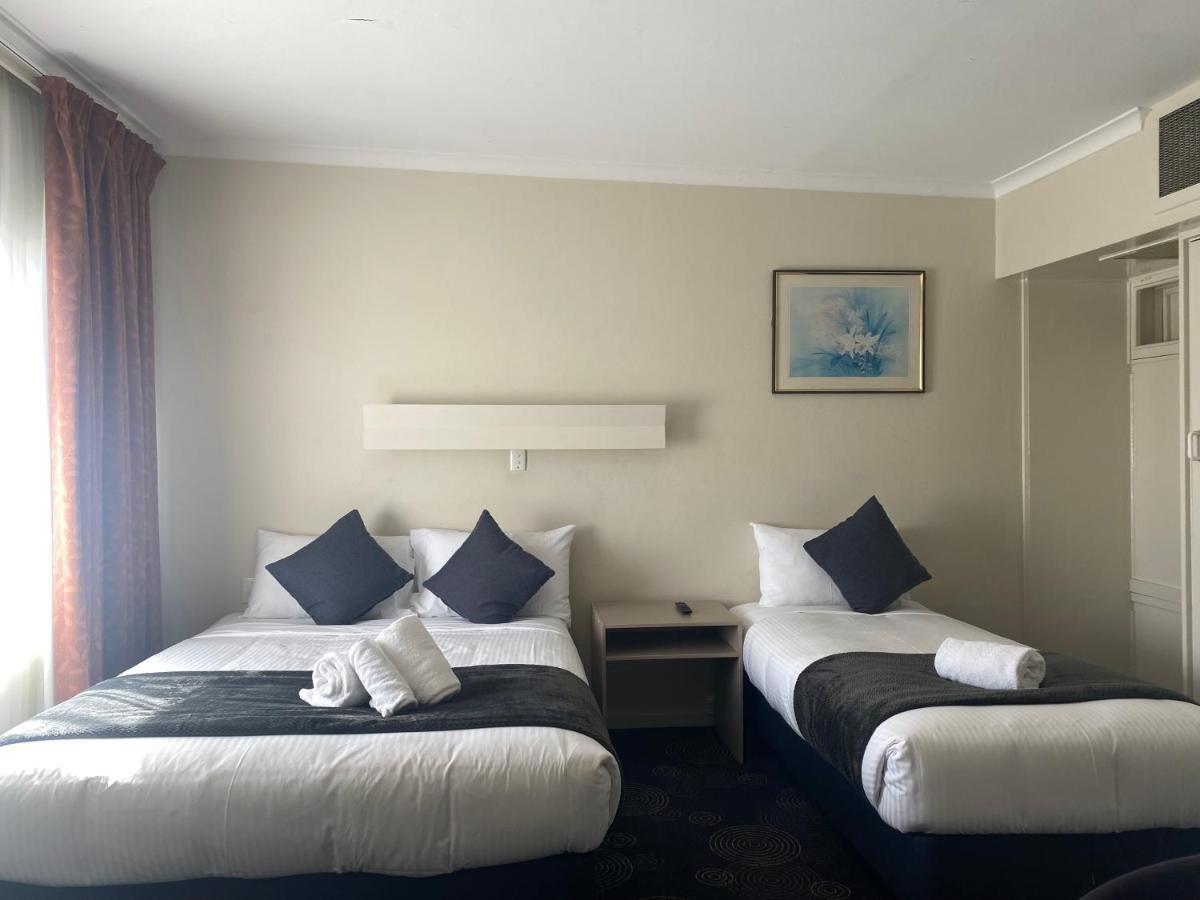 The Astor Hotel Motel Goulburn Exterior foto